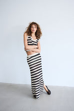 Load image into Gallery viewer, IHBIRDIS Pull On Skirt