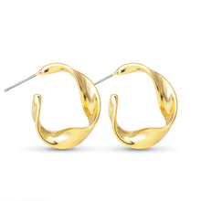 Load image into Gallery viewer, Polished Gold Earrings