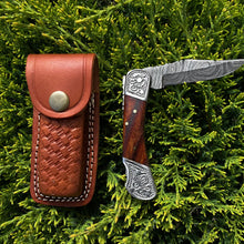 Load image into Gallery viewer, Pocket Knife Walnut Wood 6.5'' Damascus Steel Knife Steel