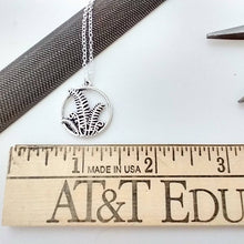Load image into Gallery viewer, Fern Necklace