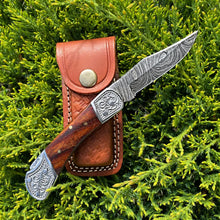 Load image into Gallery viewer, Pocket Knife Walnut Wood 6.5'' Damascus Steel Knife Steel