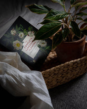 Load image into Gallery viewer, Hand Woven Hyacinth Basket