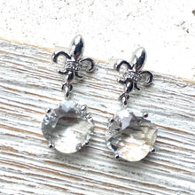 Load image into Gallery viewer, Fleur De Lis Earrings
