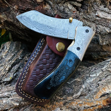 Load image into Gallery viewer, Folding Knife Wolf Engraved TK-052
