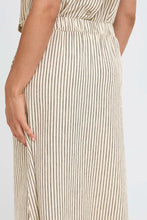 Load image into Gallery viewer, BYFALAKKA Skirt
