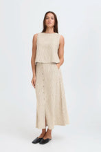 Load image into Gallery viewer, BYFALAKKA Sleeveless Blouse
