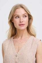 Load image into Gallery viewer, BYFALAKKA Waistcoat
