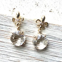 Load image into Gallery viewer, Fleur De Lis Earrings
