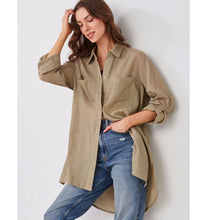 Load image into Gallery viewer, Crinkled Button Down Shirt
