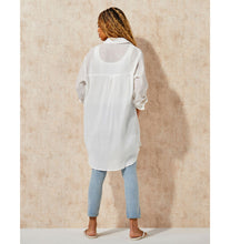 Load image into Gallery viewer, Crinkled Button Down Shirt

