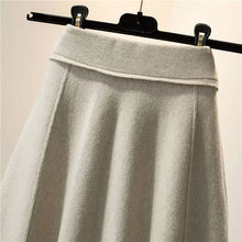 Load image into Gallery viewer, High Waist A-Line Pleated Knitted Skirt
