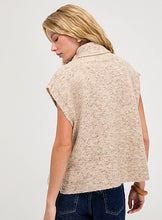 Load image into Gallery viewer, IALOTUS Knit Vest
