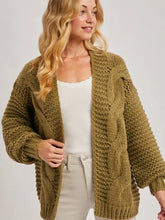 Load image into Gallery viewer, Chunky Cable Knit  Cardigan
