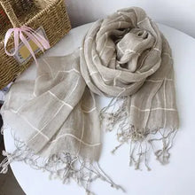 Load image into Gallery viewer, Retro Plaid Scarf
