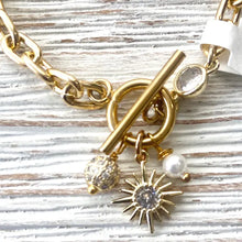 Load image into Gallery viewer, Chunky Gold Chain Bracelet
