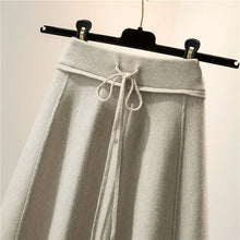 Load image into Gallery viewer, High Waist A-Line Pleated Knitted Skirt
