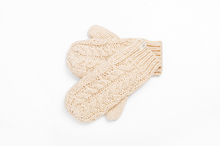 Load image into Gallery viewer, Cozy Cabin Mittens
