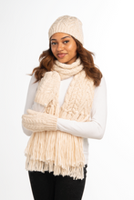 Load image into Gallery viewer, Cozy Cabin Mittens
