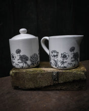 Load image into Gallery viewer, Blk &amp; Wht  Botanical Cream and Sugar
