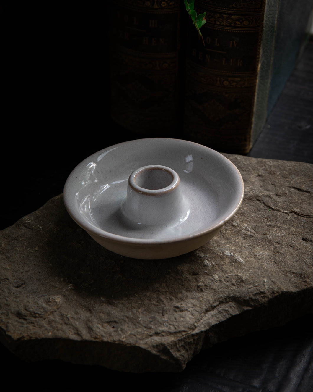 Lyna Taper Holder, Ceramic